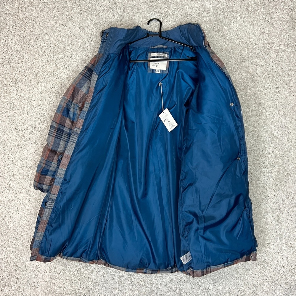 A New‎ Day Insulated Puffer Coat Womens XS Blue Plaid Hooded Warm Winter Casual - Picture 2 of 9